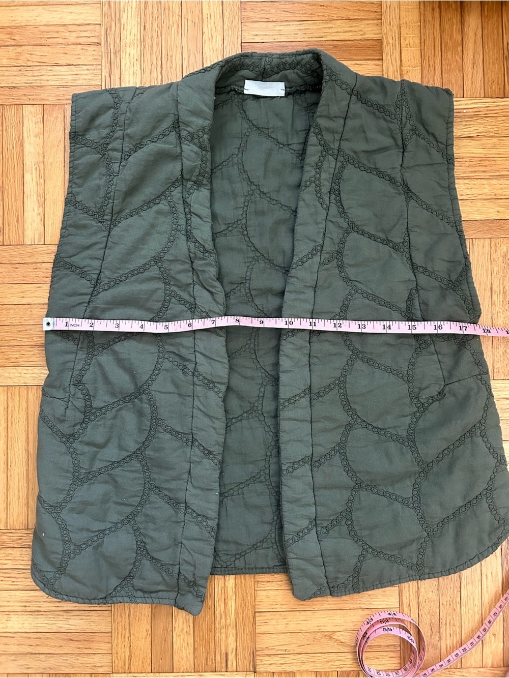 Quilted Olive Green Sleeveless Vest - Picture 5 of 6